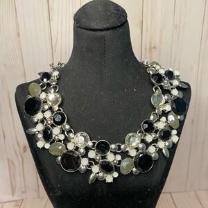 New York & Company Black and Silver Necklace like new